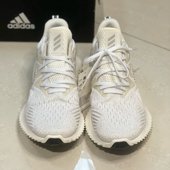 ADIDAS alphabounce beyond - Picture 3 of 5